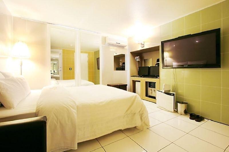 Plex Hotel 2*