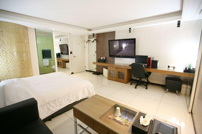 Plex Hotel