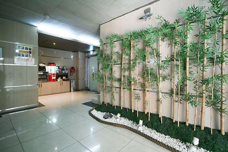 Plex Hotel 2*