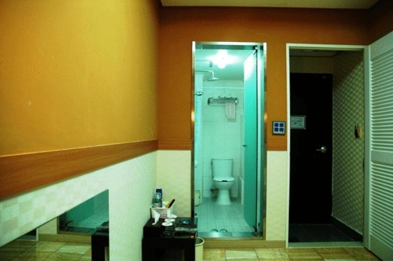 Plex Hotel 2*